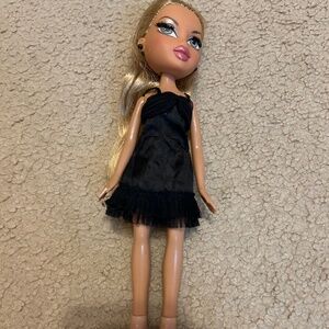 Bratz doll Cloe black dress